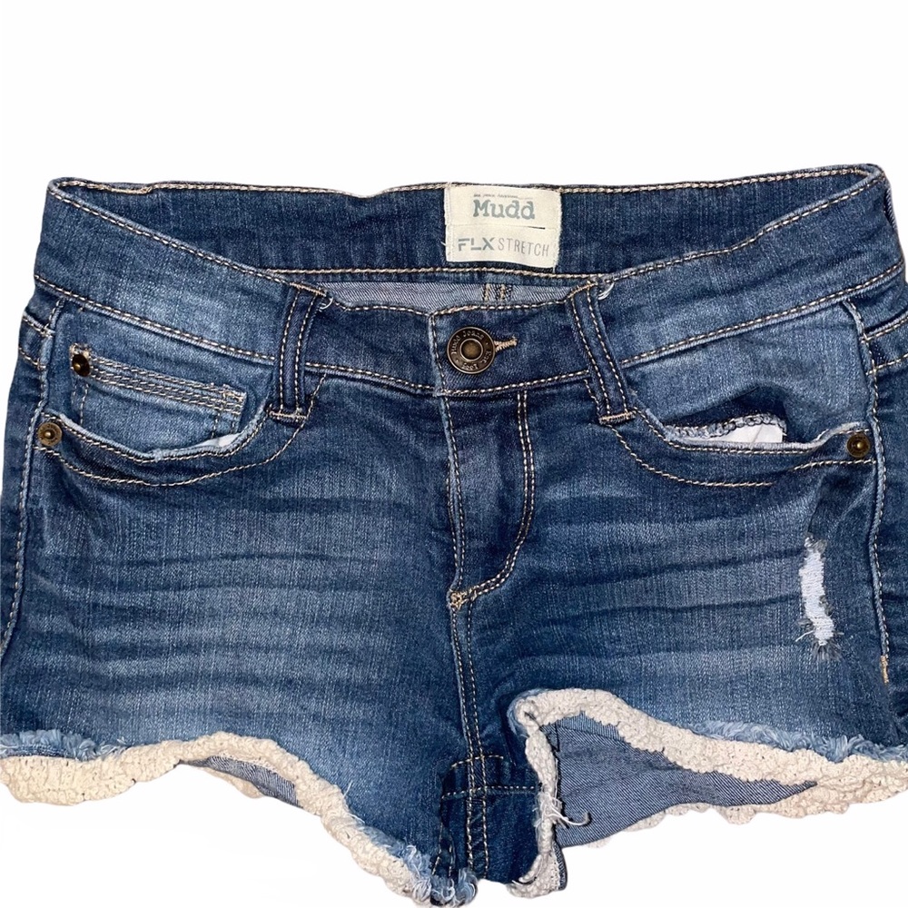 Mudd Size 5 Shorts with Lace Detail
